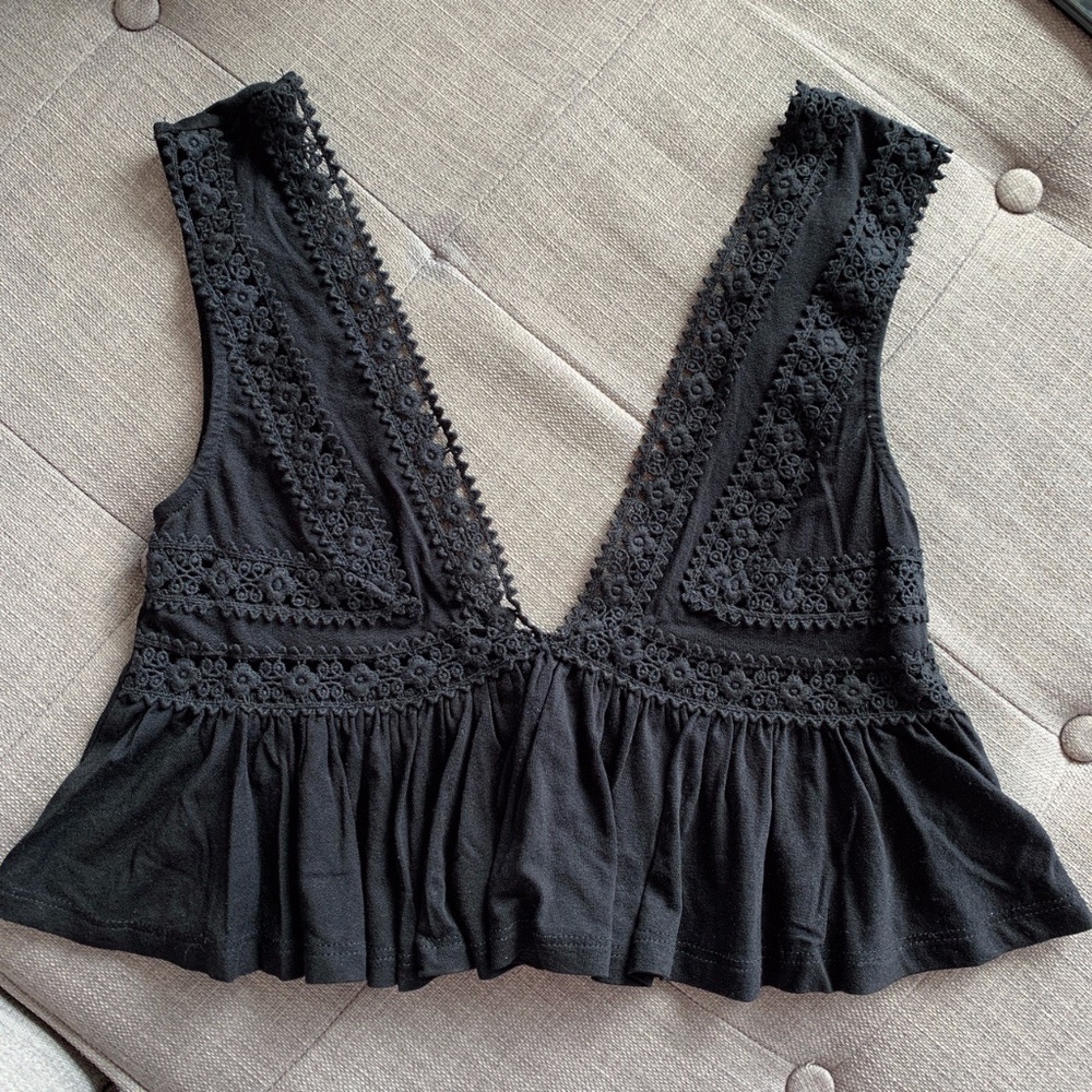 Black Crop Floral Ruffle Tank Top